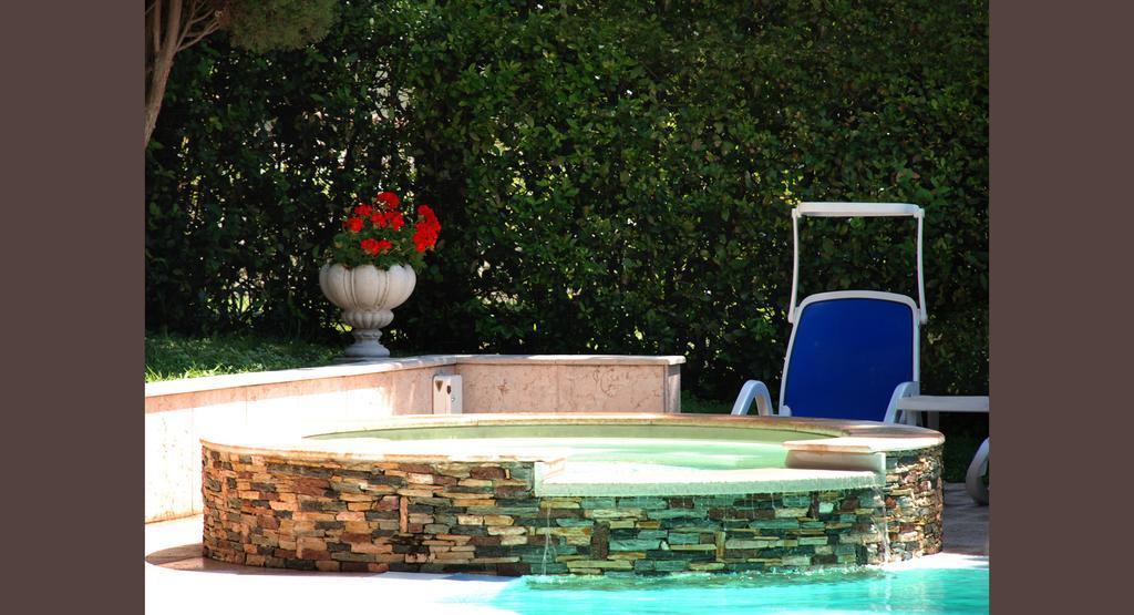 Hotel Desiree - Garda Lake Collection Sirmione Luaran gambar