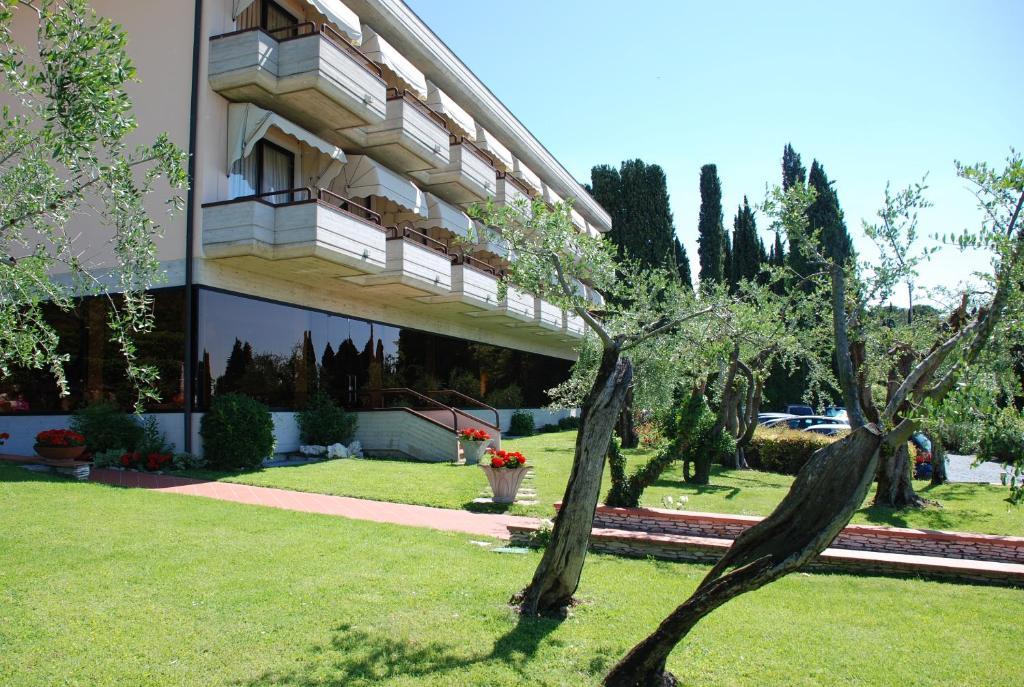 Hotel Desiree - Garda Lake Collection Sirmione Luaran gambar