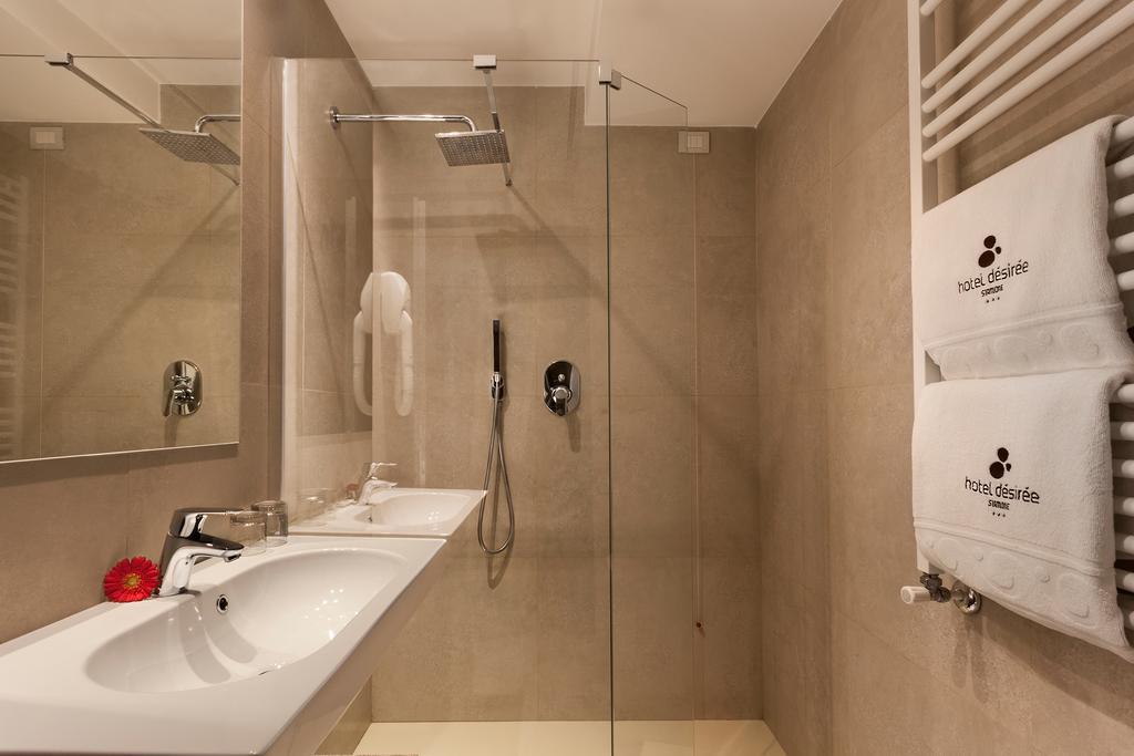 Hotel Desiree - Garda Lake Collection Sirmione Luaran gambar