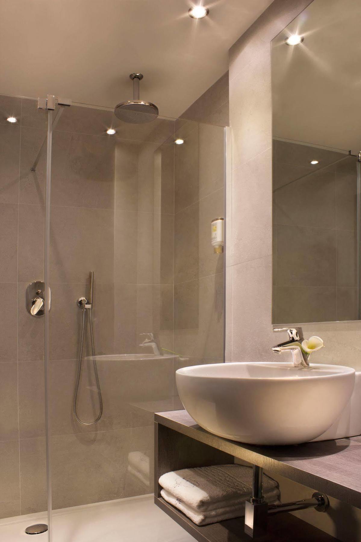Hotel Desiree - Garda Lake Collection Sirmione Luaran gambar